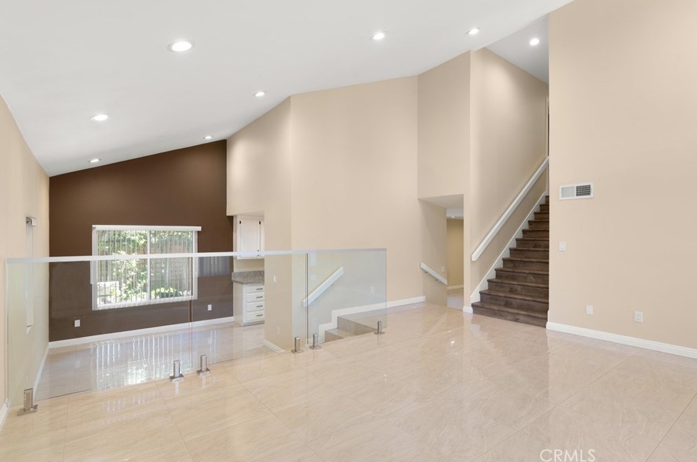 1 Tortoise Shell, Irvine CA  92604-1943 exterior