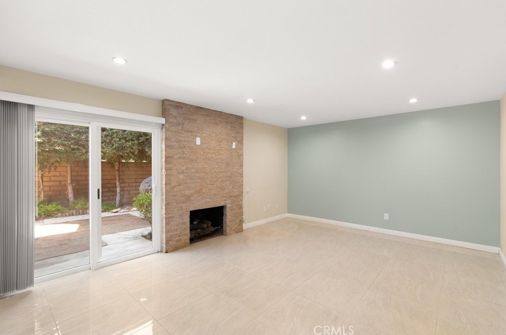 1 Tortoise Shell, Irvine CA  92604-1943 exterior