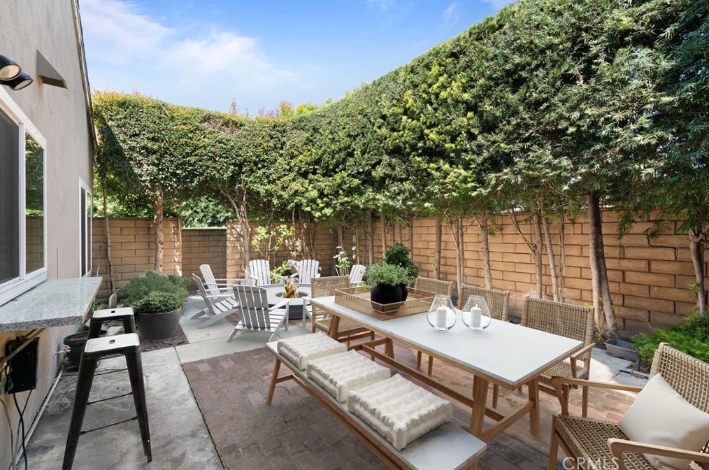 1 Tortoise Shell, Irvine CA  92604-1943 exterior