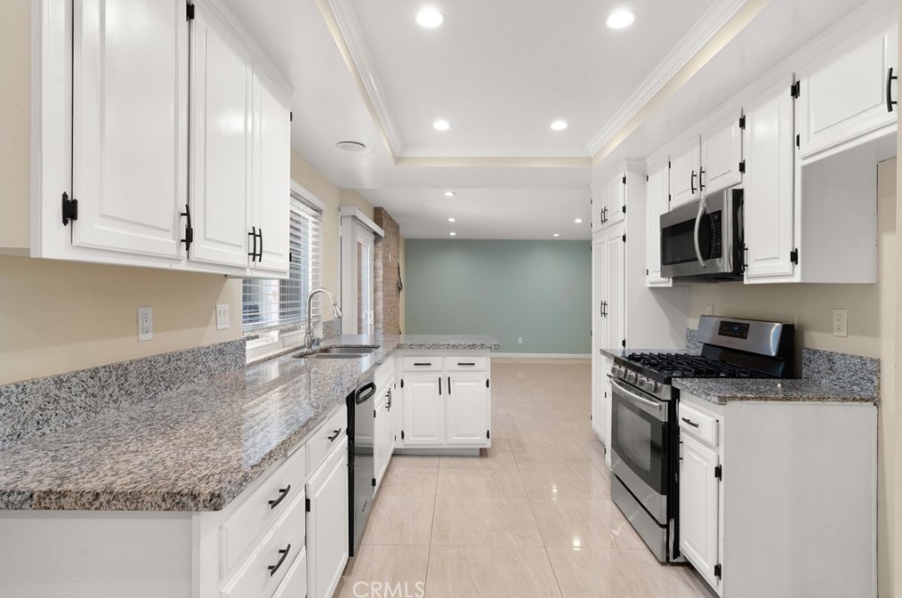 1 Tortoise Shell, Irvine CA  92604-1943 exterior