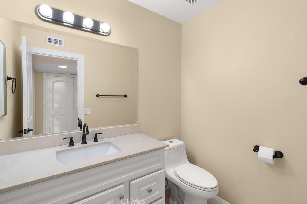 1 Tortoise Shell, Irvine CA  92604-1943 exterior