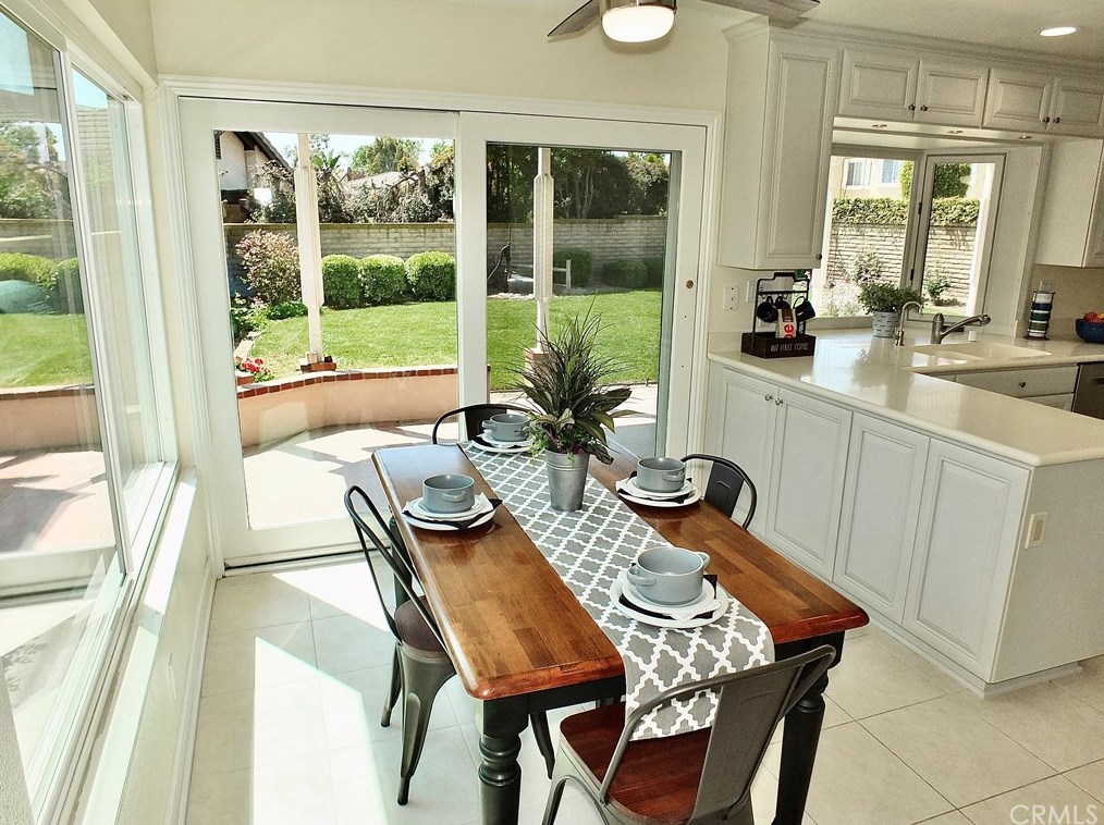 1619 Clear Creek Dr, Fullerton CA  92833-1437 exterior