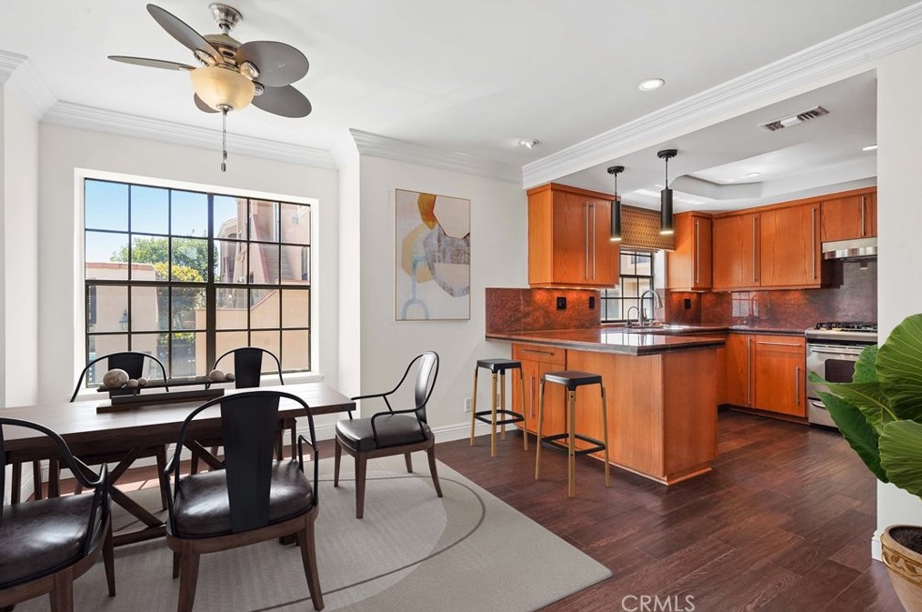 823 W 15th St #1d, Newport Beach, CA 92663