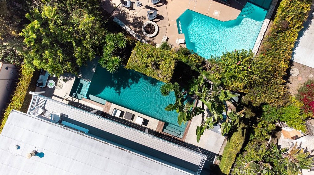 15201 Touraine Way, Irvine CA  92604-3149 exterior