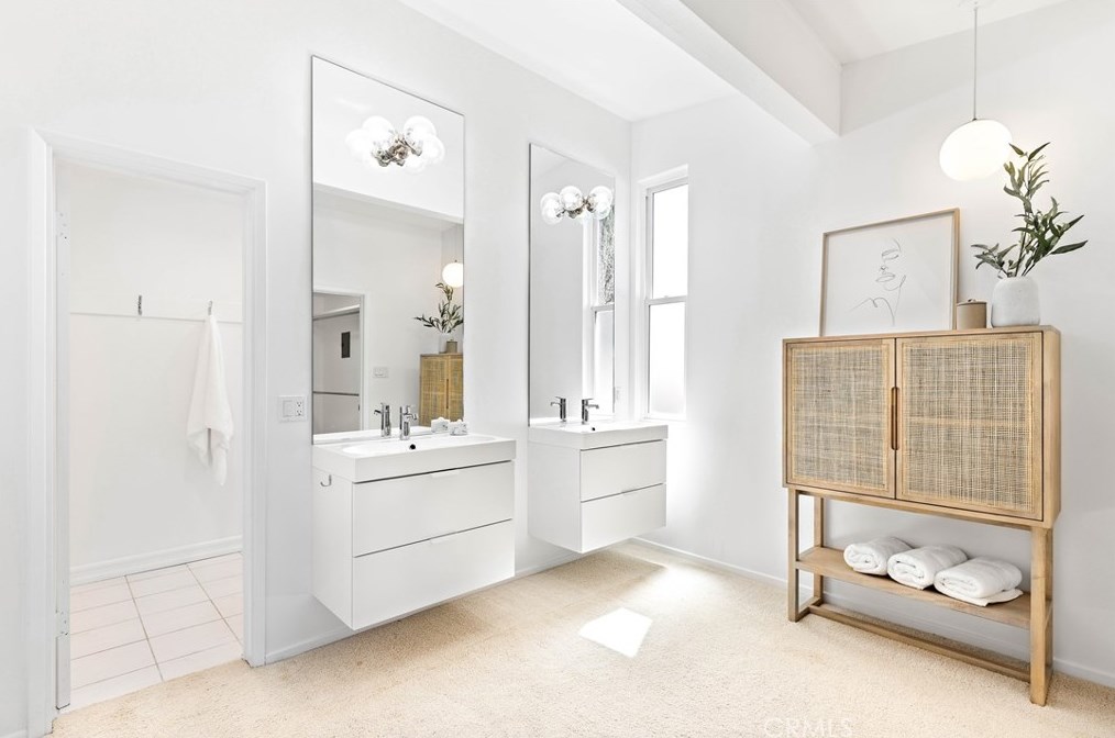 15201 Touraine Way, Irvine CA  92604-3149 exterior