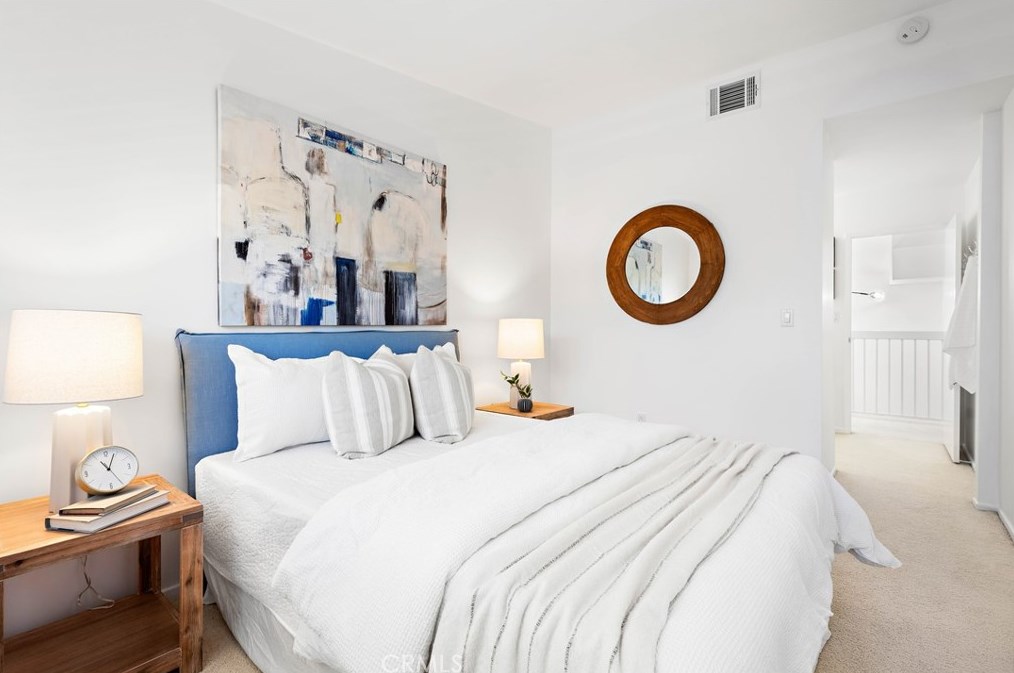 15201 Touraine Way, Irvine CA  92604-3149 exterior