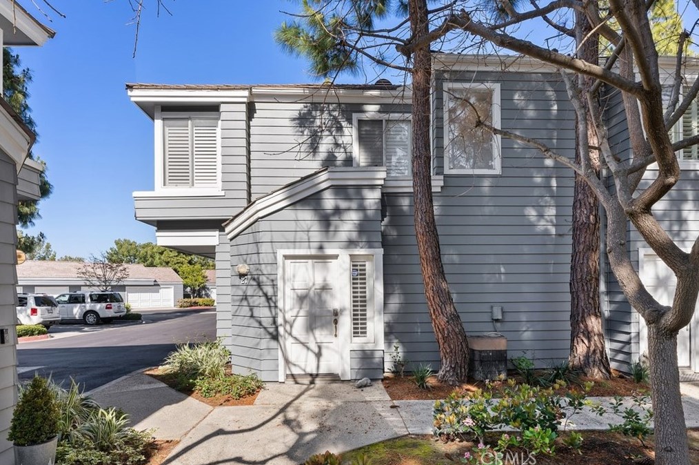 27 Brittany #9, Newport Beach, CA 92660