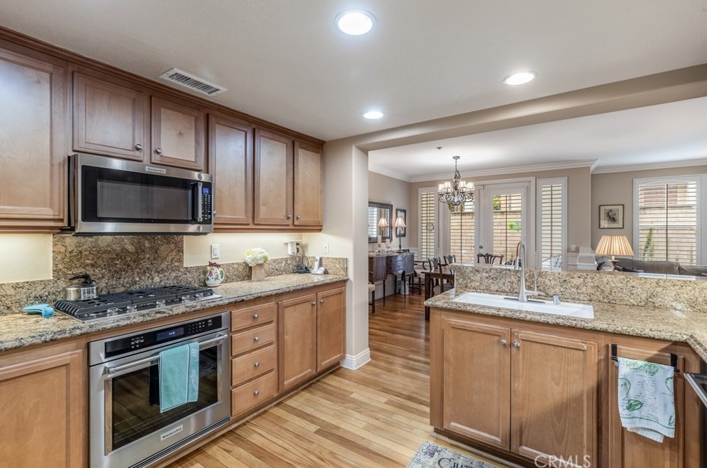 63 Olivehurst, Irvine CA  92602-0936 exterior