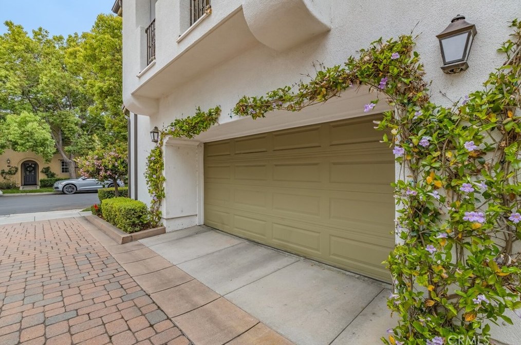63 Olivehurst, Irvine CA  92602-0936 exterior