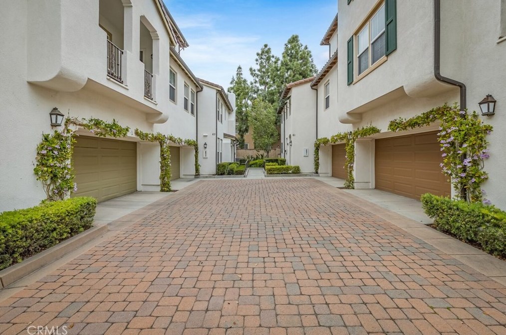63 Olivehurst, Irvine CA  92602-0936 exterior