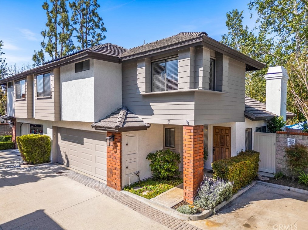 2572 Elden Ave #u, Costa Mesa, CA 92627