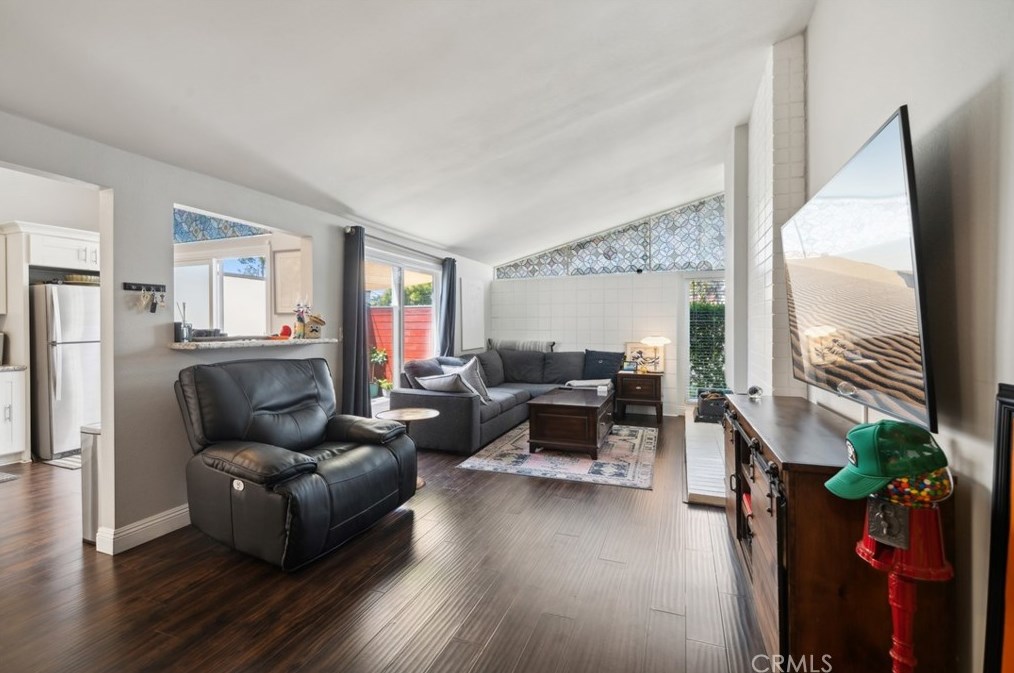 416 Bolero Way, Newport Beach CA  92663-3602 exterior