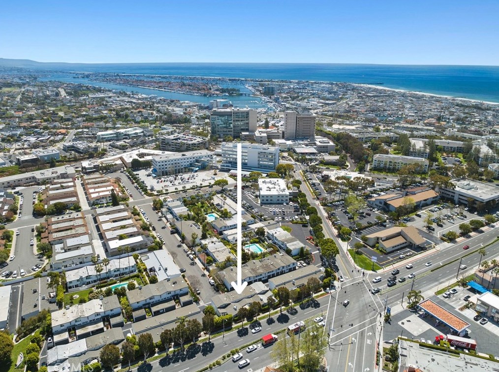416 Bolero Way, Newport Beach CA  92663-3602 exterior