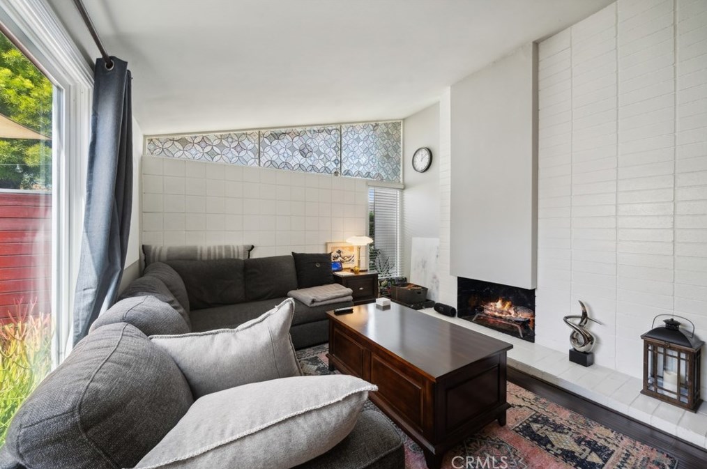 416 Bolero Way, Newport Beach CA  92663-3602 exterior