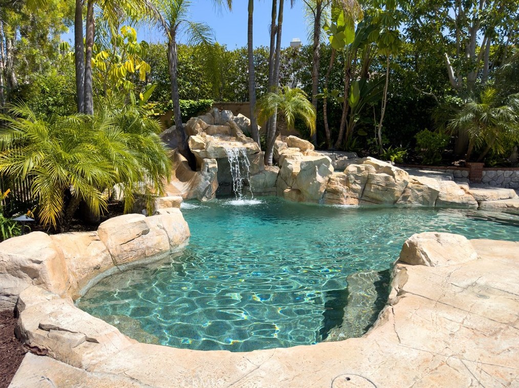 25 Windflower, Trabuco Canyon, CA 92679-4714