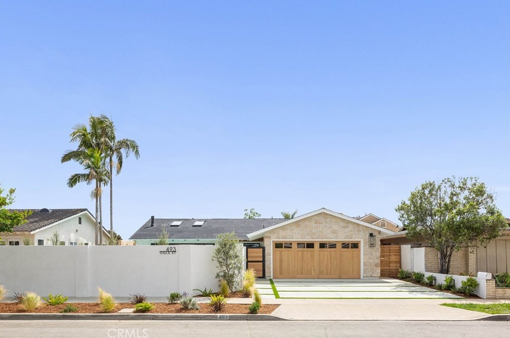 493 Ogle St, Costa Mesa, CA 92627
