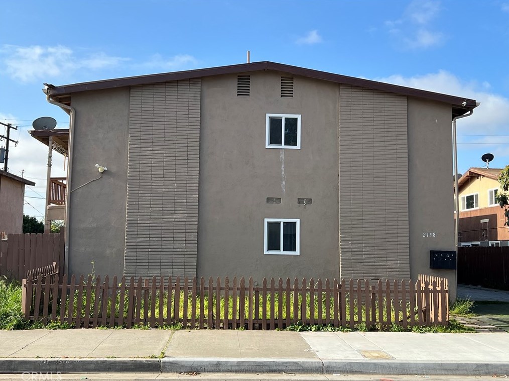 2158 Brownwood Ave, Anaheim CA  92801-5738 exterior