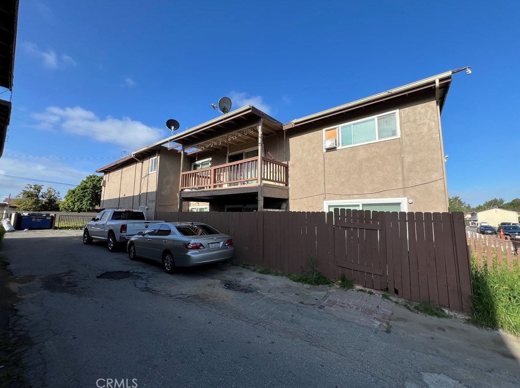 2158 Brownwood Ave, Anaheim CA  92801-5738 exterior