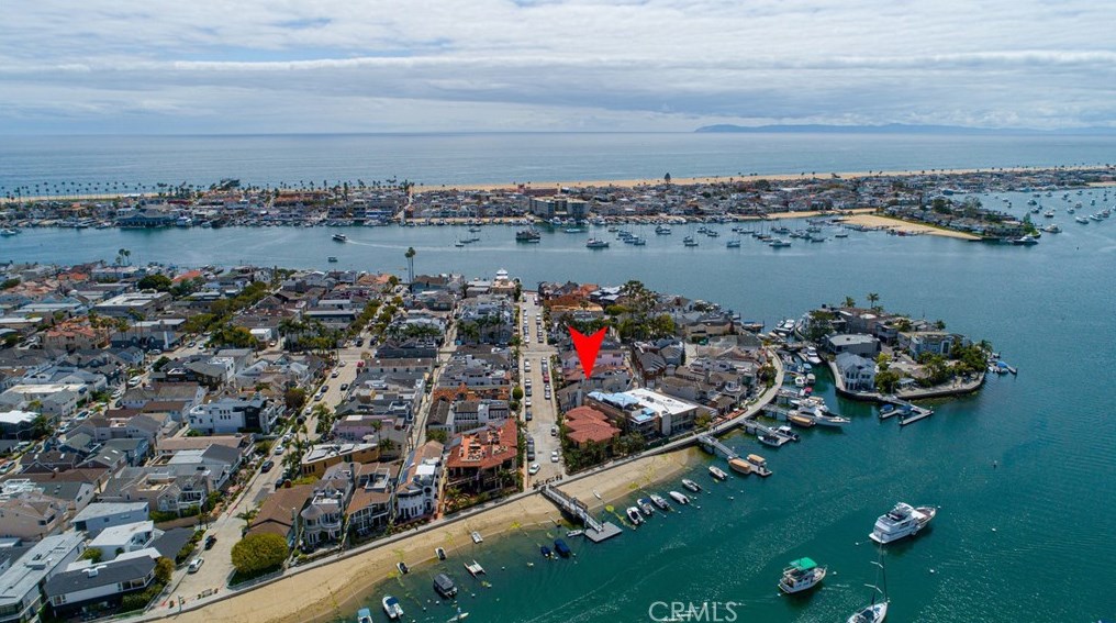211 Emerald Ave, Newport Beach, CA 92662-1006