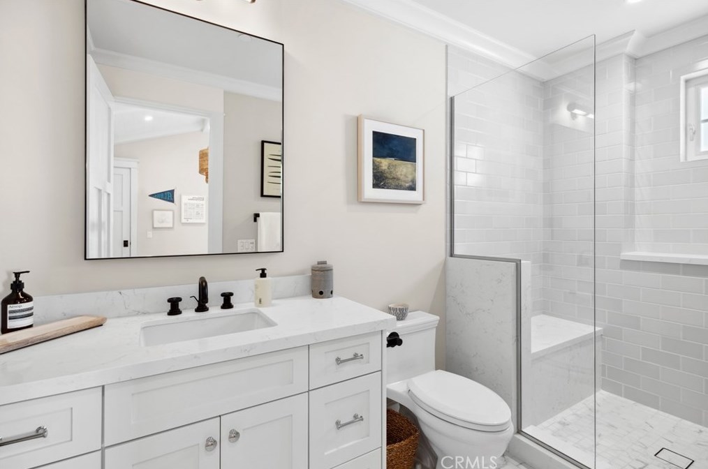 214 Via Mentone, Newport Beach CA  92663-4919 exterior