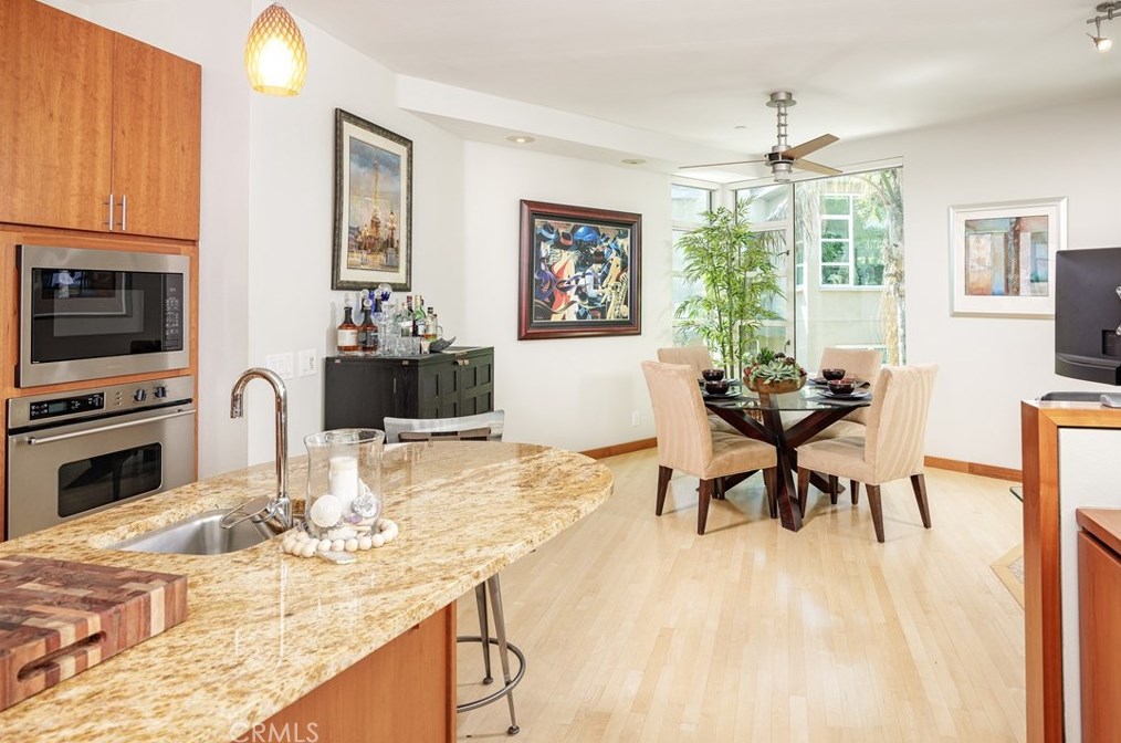 1549 Coast Hwy, Laguna Beach, CA 92651-3226