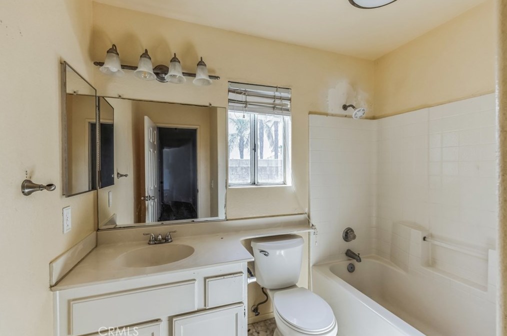 79195 Laurie Ct, La Quinta CA  92253-4252 exterior