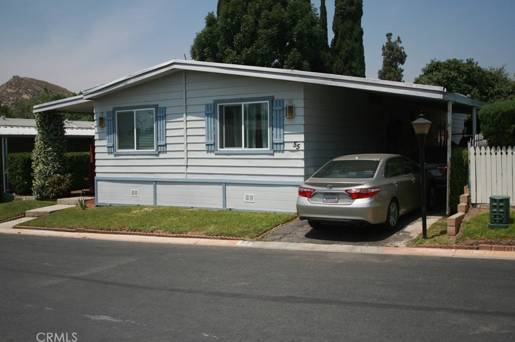 2851 S La Cadena Dr #55, Colton, CA 92324
