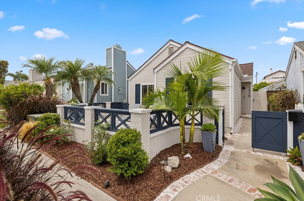 1315 Alabama St, Huntington Beach, CA 92648