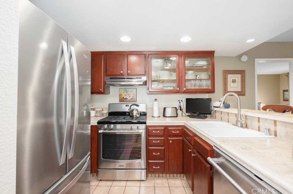 3585 W Stonepine Ln #a, Anaheim, CA 92804