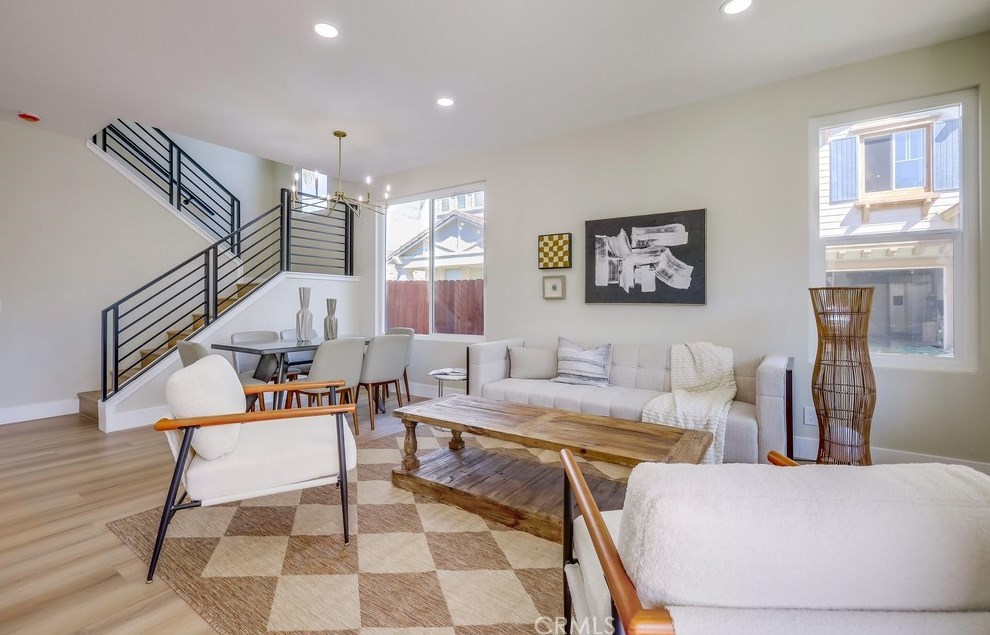 2160 W Cherrywood Ln, Anaheim, CA 92804