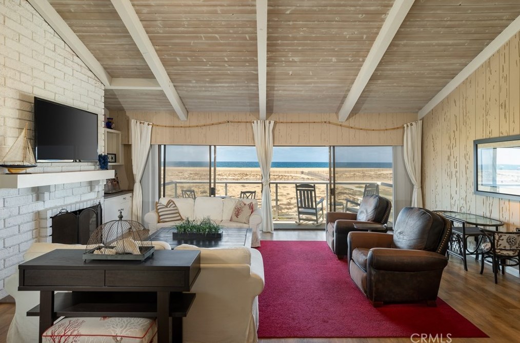 1303 Balboa Blvd, Newport Beach, CA 92661-1421