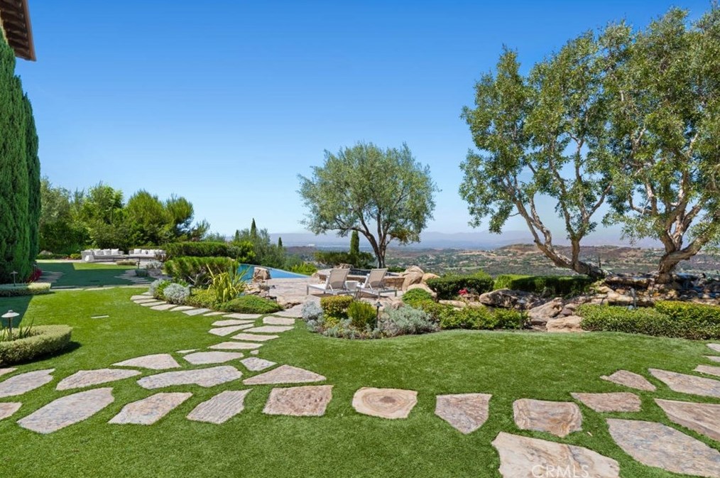 74 Golden Eagle, Irvine CA  92603-0309 exterior