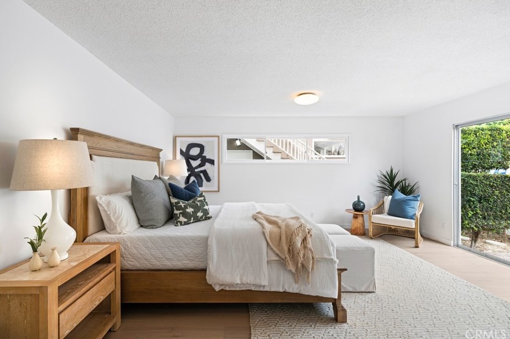 1517 Miramar Dr, Newport Beach, CA 92661