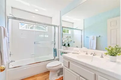 7 Altair #7, Irvine, CA 92603 - Photo 32