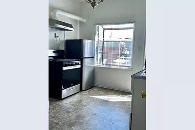 10443 Magnolia Boulevard, North Hollywood, CA 91601 - Photo 16