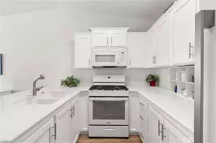 27 Bolivar St, Newport Beach, CA 92663 - Photo 12