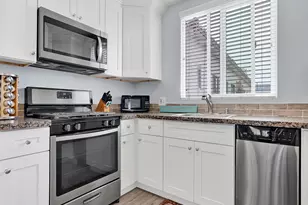 1320 W Balboa Blvd, Newport Beach, CA 92661 - Photo 20