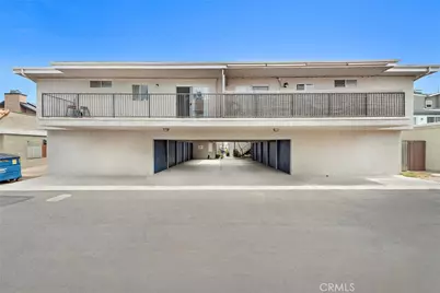 221 10th Street, Huntington Beach, CA 92648 - Photo 18