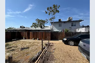 651 W Devonshire Avenue, Hemet, CA 92543 - Photo 6