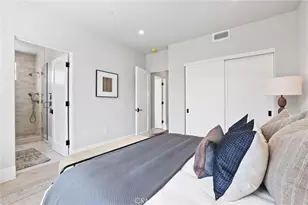 825 W Bay Ave, Newport Beach, CA 92661 - Photo 10