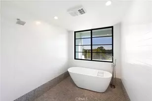 17 Monaco, Newport Beach, CA 92660 - Photo 40