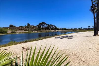 250 62nd Street, Newport Beach, CA 93663 - Photo 32