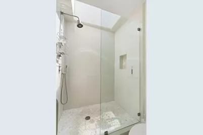302 Carnation Avenue, Corona del Mar, CA 92625 - Photo 44