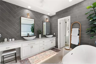 302 Carnation Avenue, Corona del Mar, CA 92625 - Photo 42