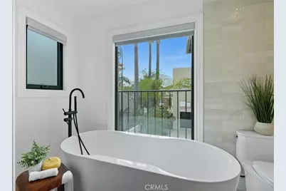 3 Linda Isle, Newport Beach, CA 92660 - Photo 24