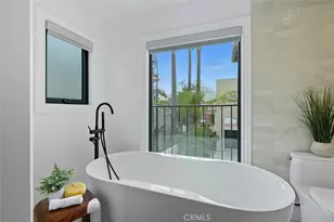 3 Linda Isle, Newport Beach, CA 92660 - Photo 24