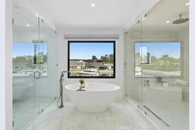 3 Linda Isle, Newport Beach, CA 92660 - Photo 18