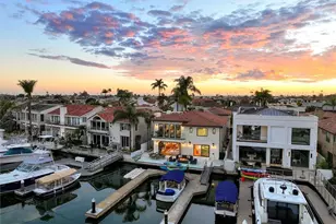 3 Linda Isle, Newport Beach, CA 92660 - Photo 2