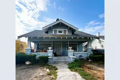 1040 W 45th Street, Los Angeles, CA 90037 - Photo 1