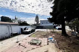 1040 W 45th St, Los Angeles, CA 90037 - Photo 8